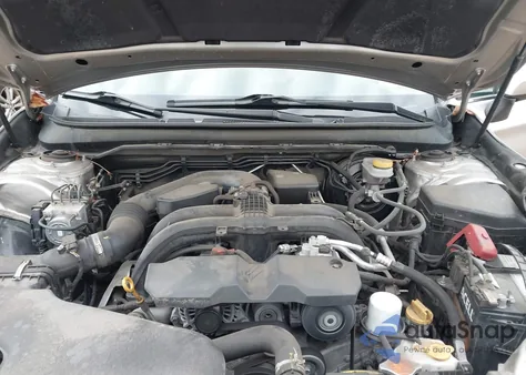 2015 Subaru Legacy 2.5I Premium z USA, uszkodzony, nr VIN 4S3BNBC62F3012972